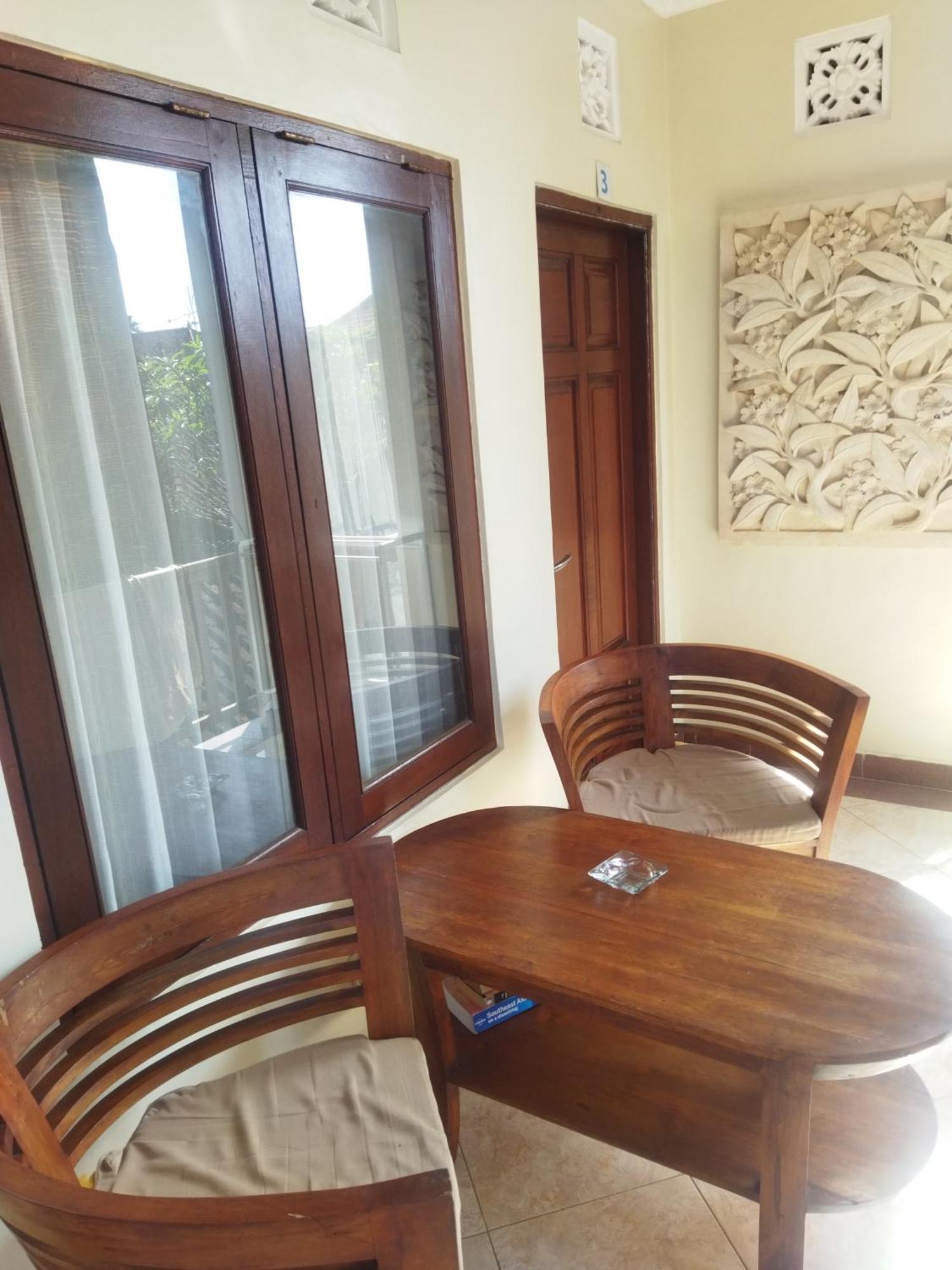 Wahwik'S House Hotel Ubud  Exterior photo